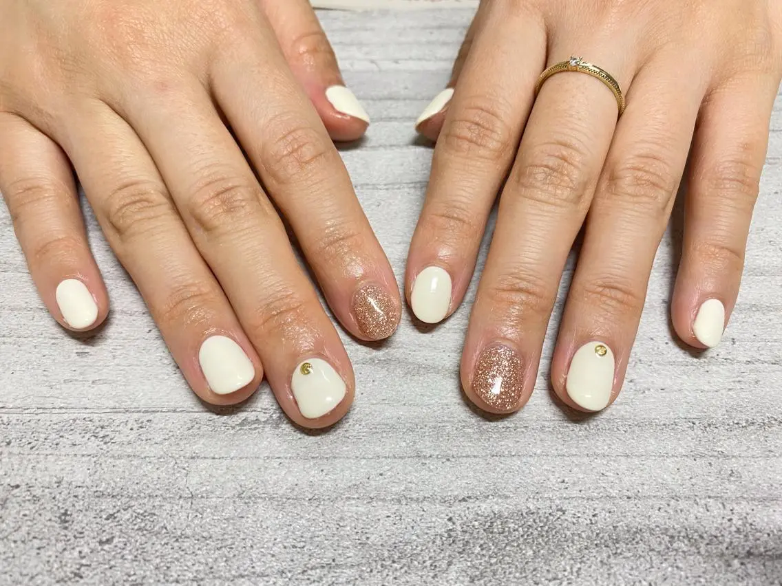 ネイル ラメ(グリッター) ワンカラーネイル ハンドネイル mogunail &blowのネイルデザイン