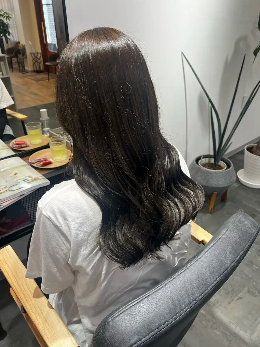 ロング カラー 渡辺 リオのヘアスタイル