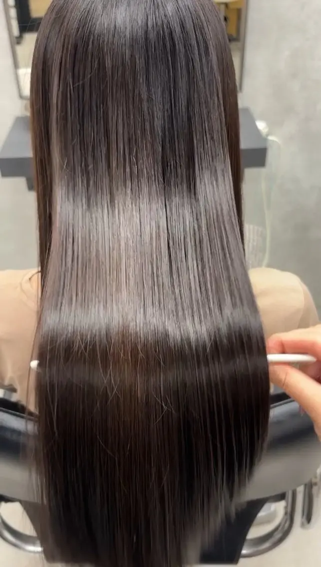 ロング ヘアカラー 宮尾 星夢のヘアスタイル