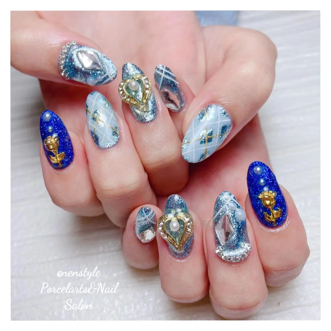 ミディアム ネイル 🐾enen style 🐾のネイルデザイン