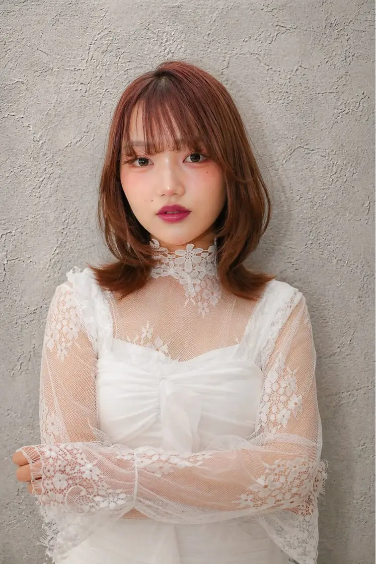 ミディアム カット ヘアカラー カットモデル０円 🫧shiori🎀のヘアスタイル