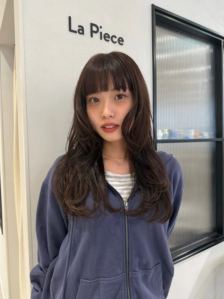 ロング やはらりの/ 酸性ストレートのヘアスタイル
