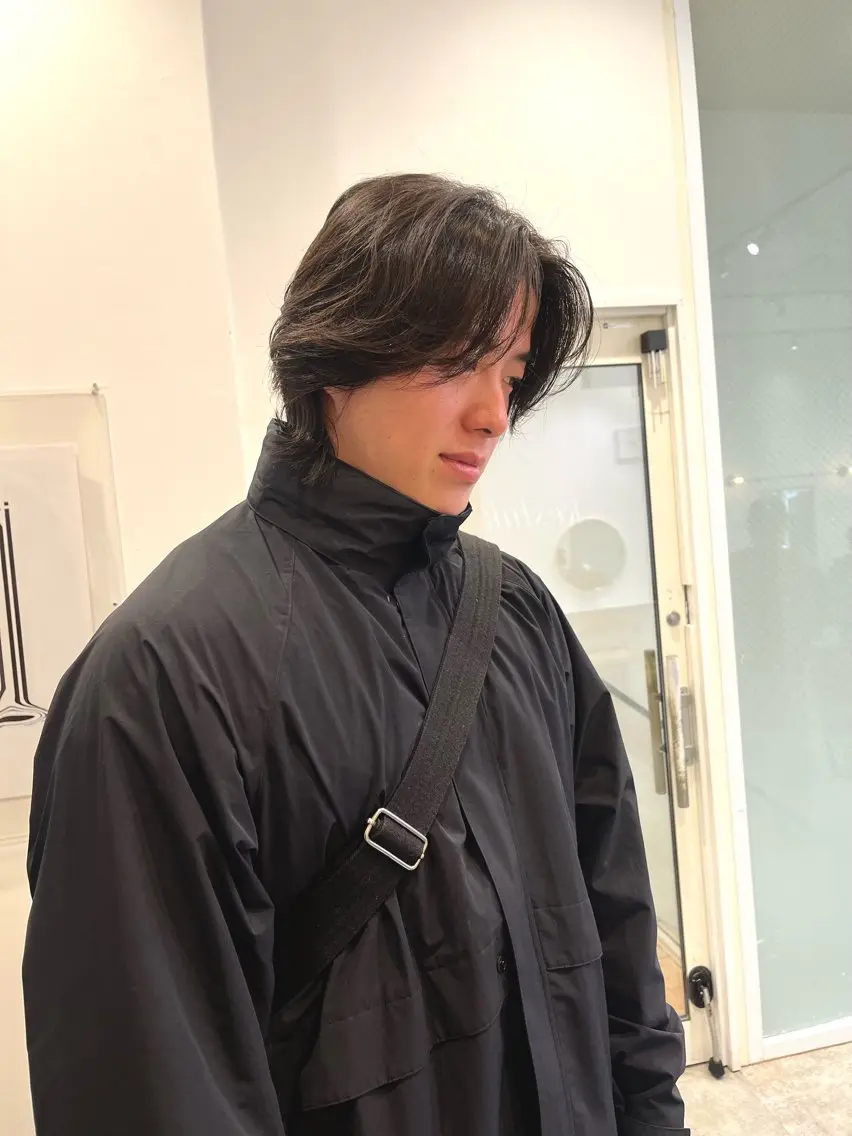 ミディアム レイヤーカット カット keshiki🦋 Nanaのヘアスタイル