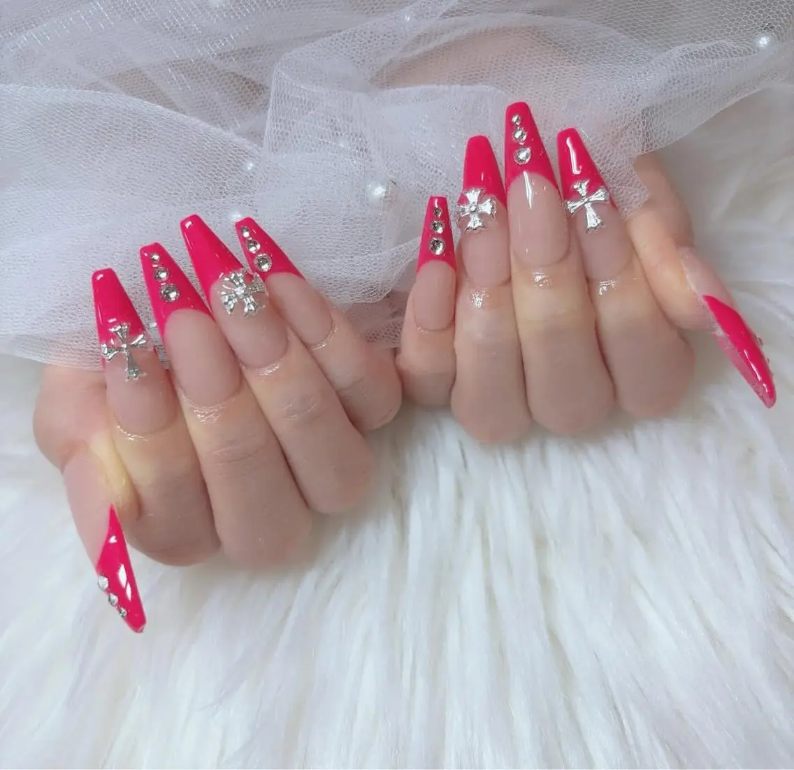 ネイル アートネイル グラデーション キラキラネイル ニュアンスネイル オフィスネイル ハンドネイル Amee Nail Salonのネイルデザイン