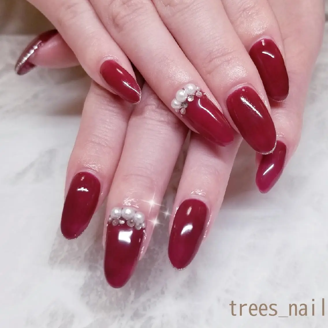 ネイル ボルドー フレンチネイル ラメ(グリッター) ワンカラーネイル trees_ nailのネイルデザイン