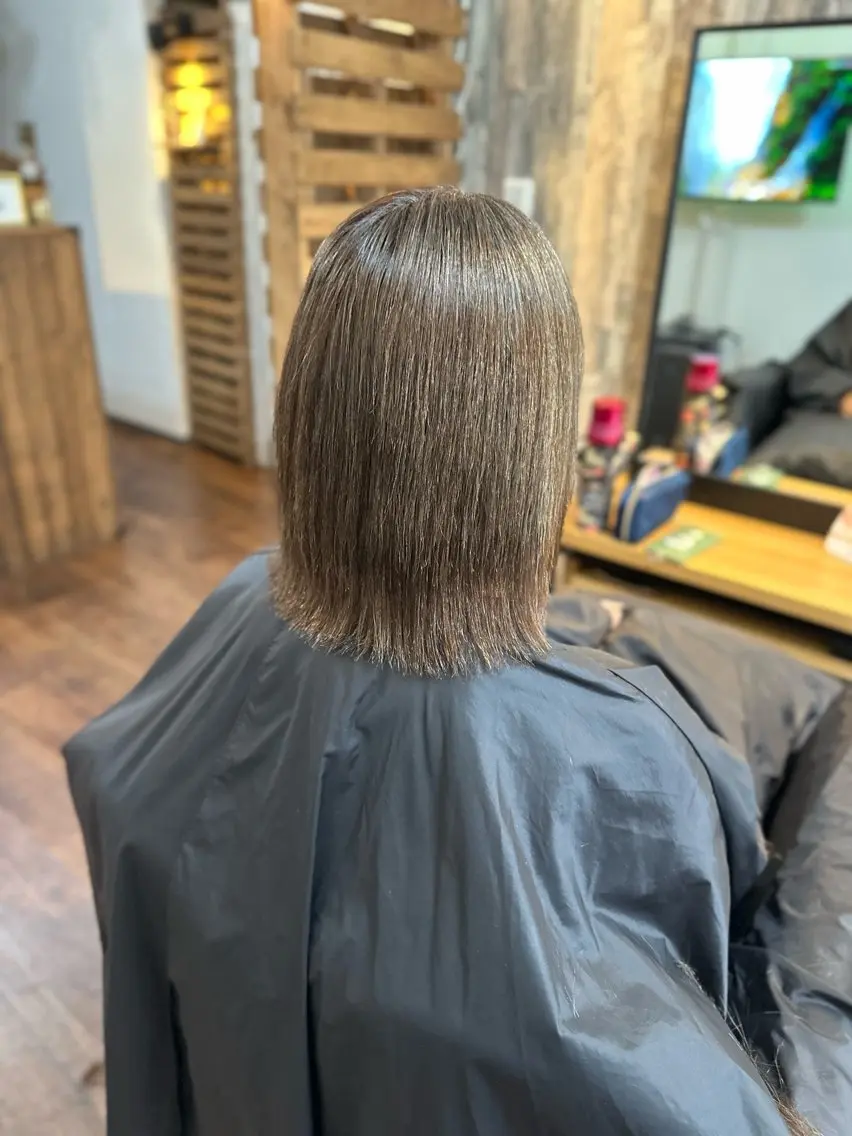 ミディアム カラー パーマ ブリーチ くせ毛 Luzir⭐︎ GEN⭐︎のヘアスタイル