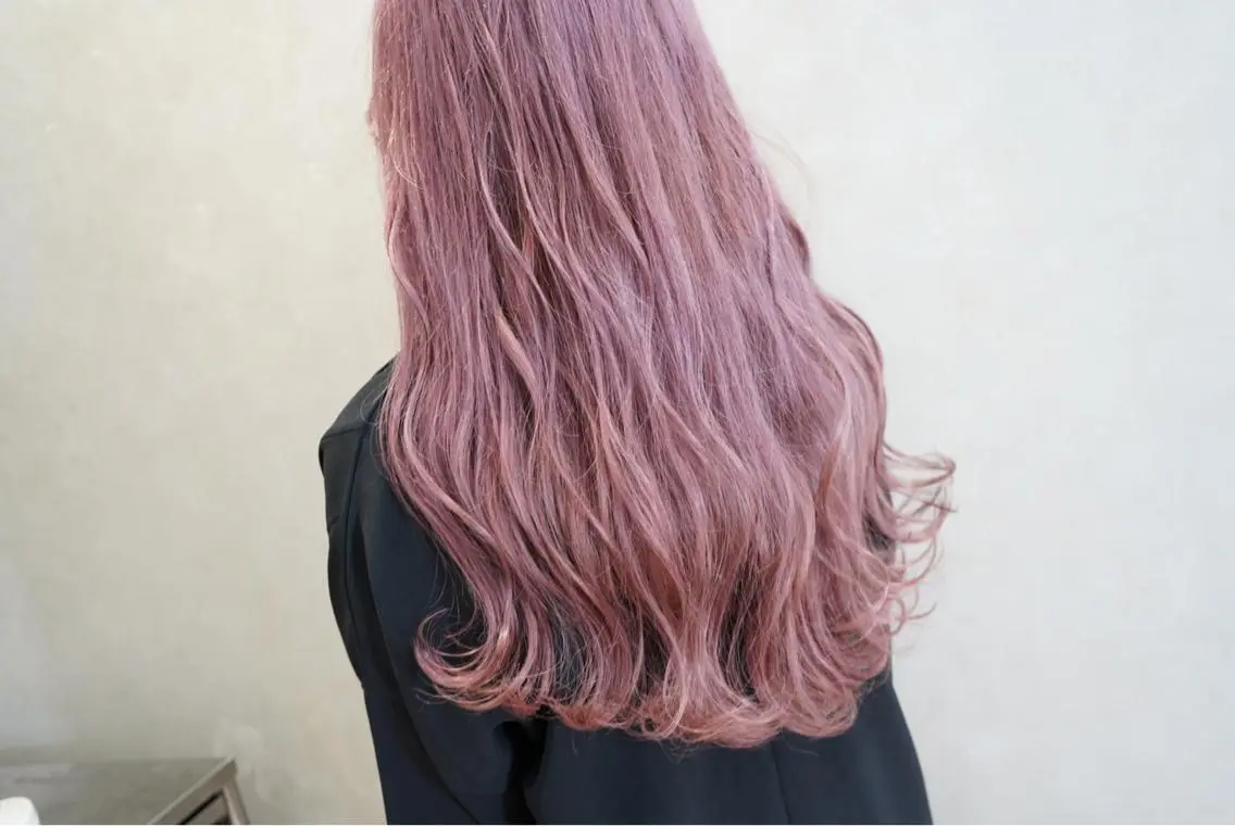 ロング カラー ヘアアレンジ ヘアカラー トリートメント lani ブリーチ /ダブルカラーのヘアスタイル