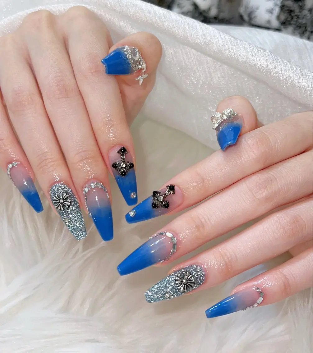 ネイル 成人式 ロングネイル マグネットネイル 大理石ネイル(マーブル) リボン ZUZU AMEE NAILのネイルデザイン