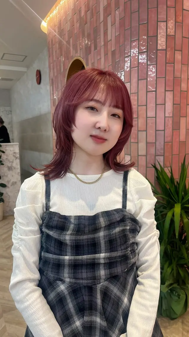 ミディアム カラー 柔らかい艶暖色 レイヤー🫧姫汝のヘアスタイル