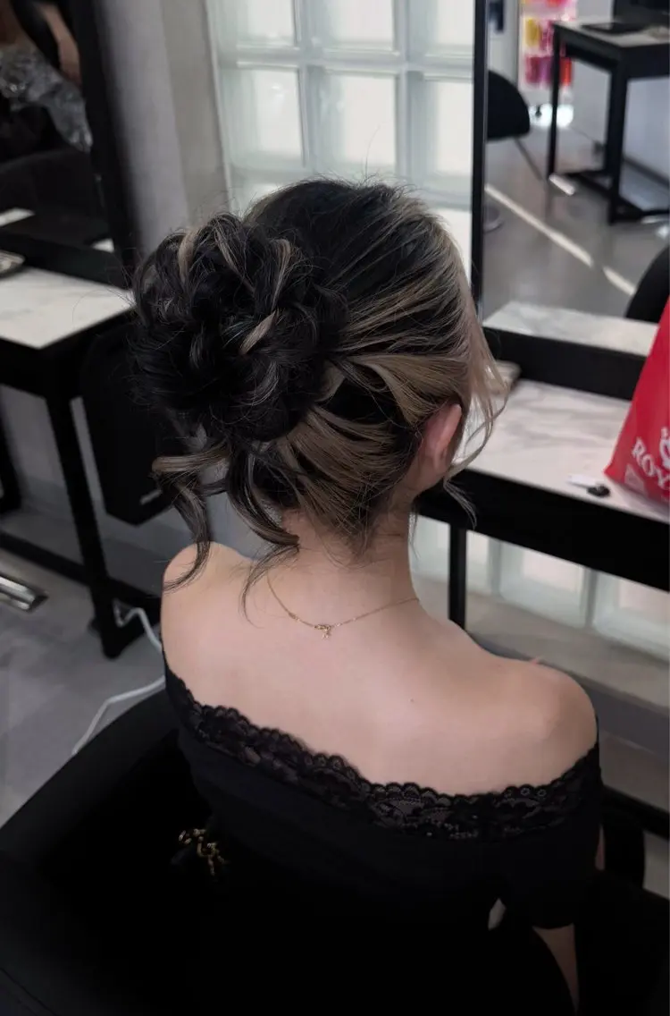 ヘアアレンジ aina 🤍のヘアスタイル