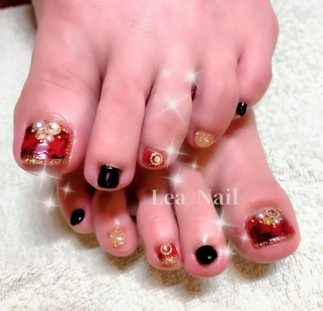 ネイル 大理石ネイル(マーブル) 赤色 Lea Nailのネイルデザイン