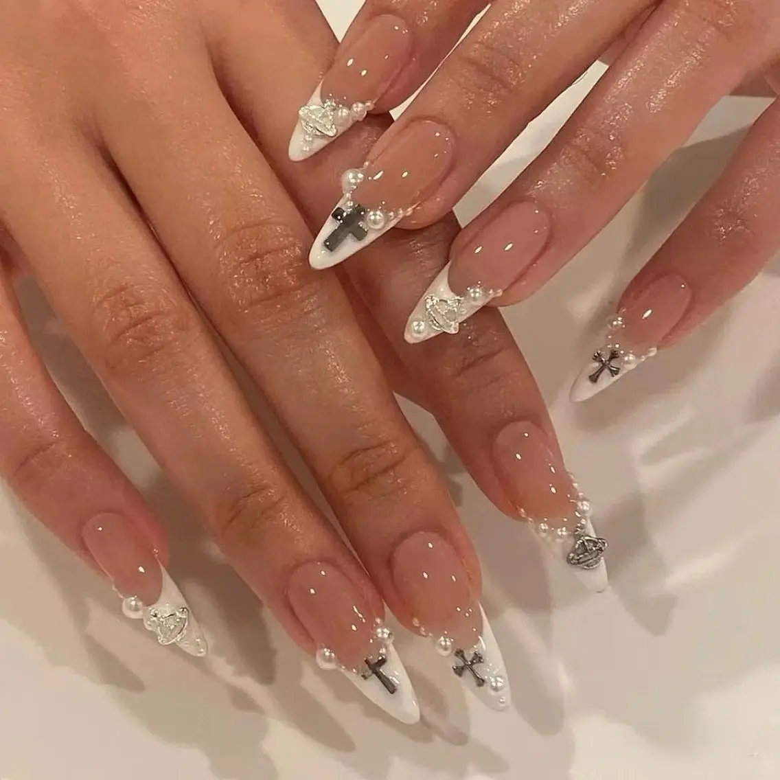 ネイル 長さ出し フレンチネイル グラデーション 卒業式 マグネットネイル ハンドネイル MIHANA NAILのネイルデザイン