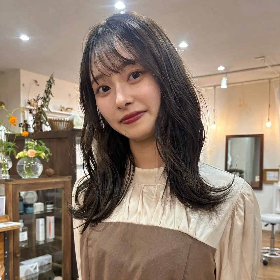 カラー ベージュカラー ブリーチ ブリーチなしカラー オリーブベージュ asuka モデル募集中🪄のヘアスタイル