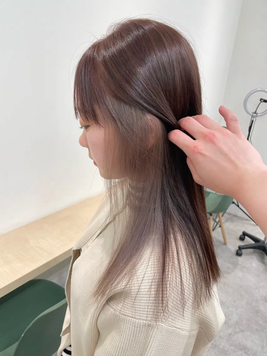 ロング カラー ベージュカラー ホワイトベージュ たなか こころ🎀のヘアスタイル