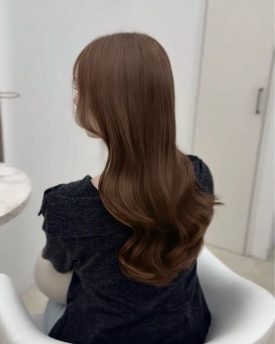 ロング カラー miyuu/ベージュ ブリーチなしWカラーのヘアスタイル