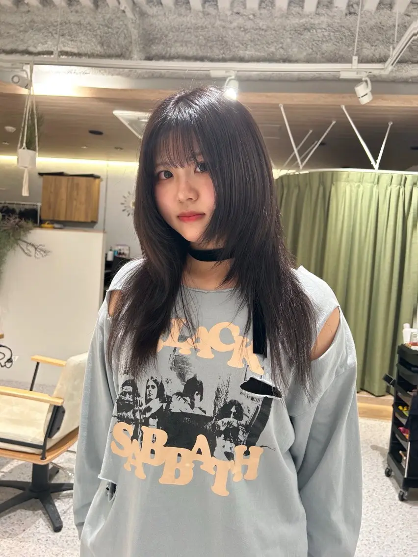 ロング レイヤーカット カット hair&eye🎀 /momoKaのヘアスタイル