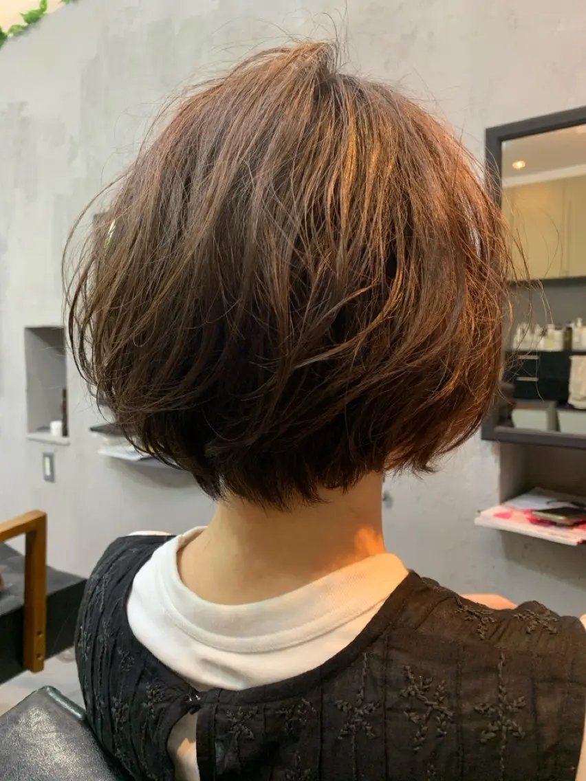 カット　カラー　パーマ　トリートメント　現金払いのみの写真