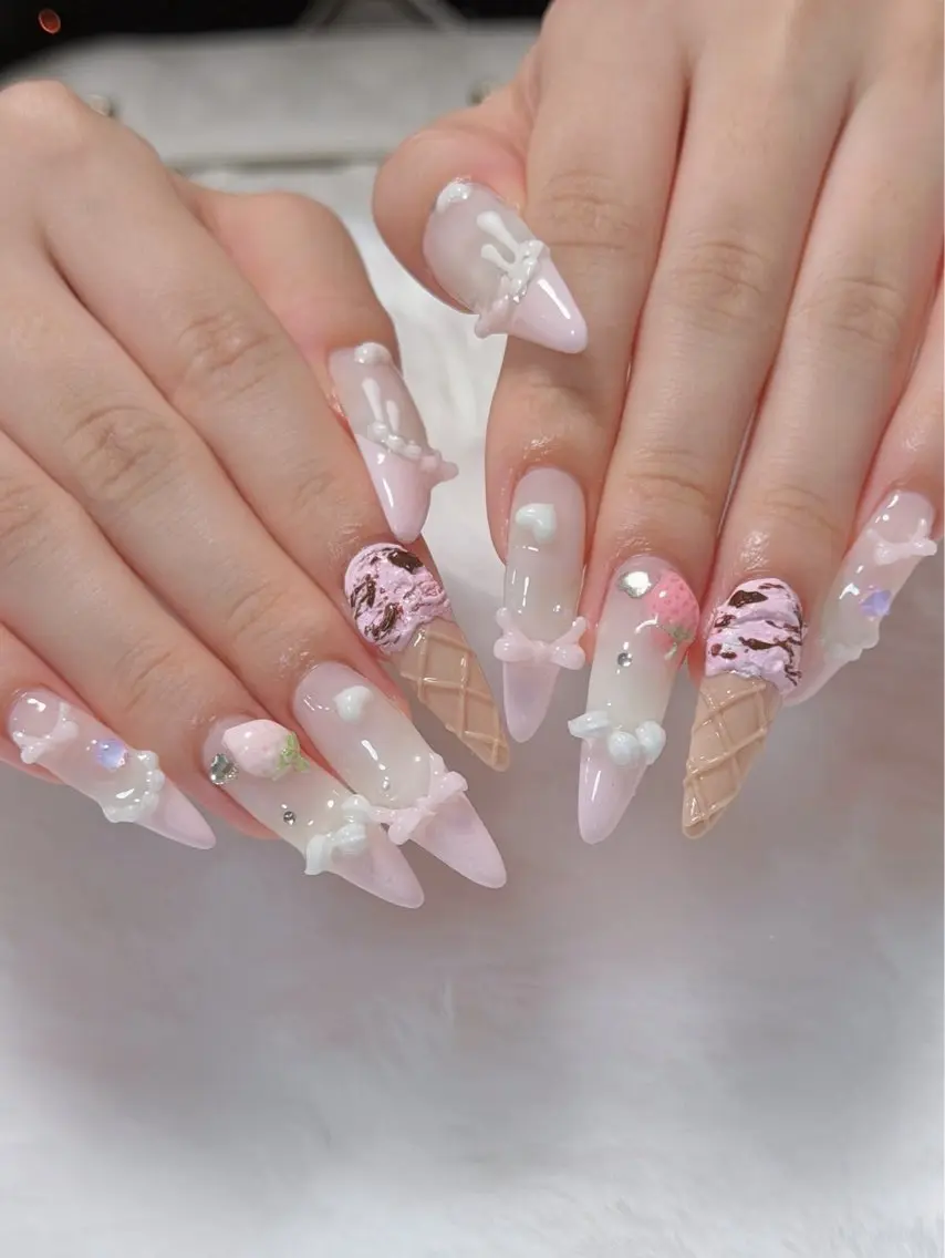 ネイル チークネイル ドット フットネイル フレンチネイル グラデーション ハンドネイル ハンドケア Nihonthy Nail 新宿のネイルデザイン