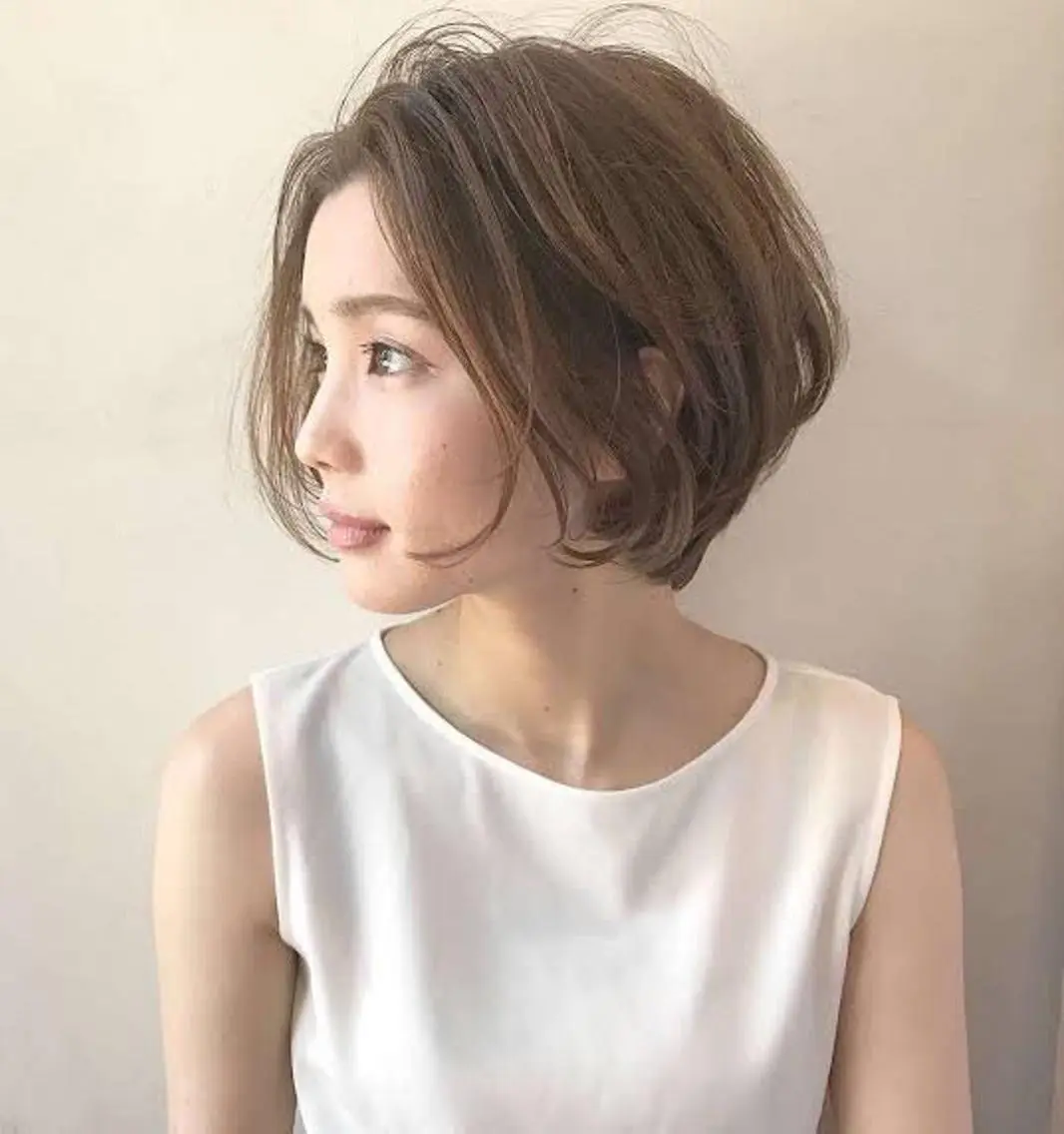 ミディアム 🍀LINDA室見 🍀野口勝太郎のヘアスタイル