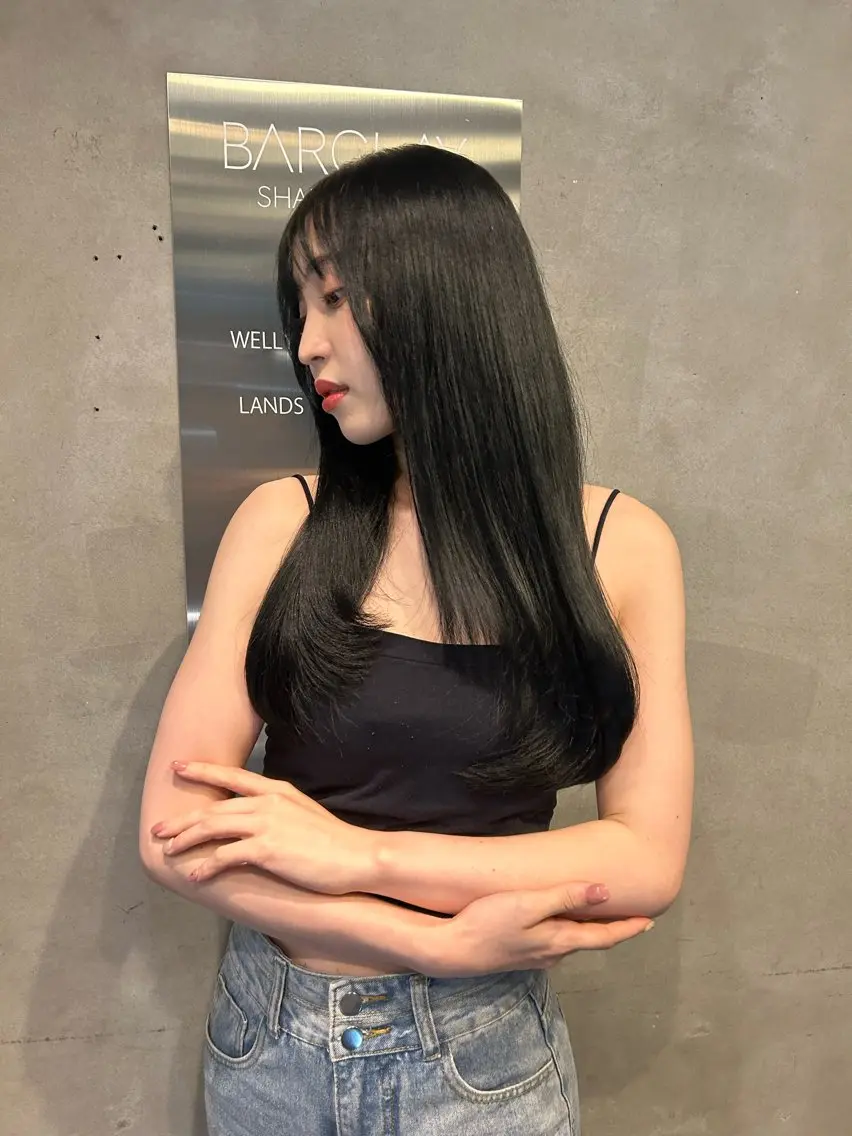 カラー 黒髪 ブルーカラー ブルーブラック 二宮 陽太のヘアスタイル