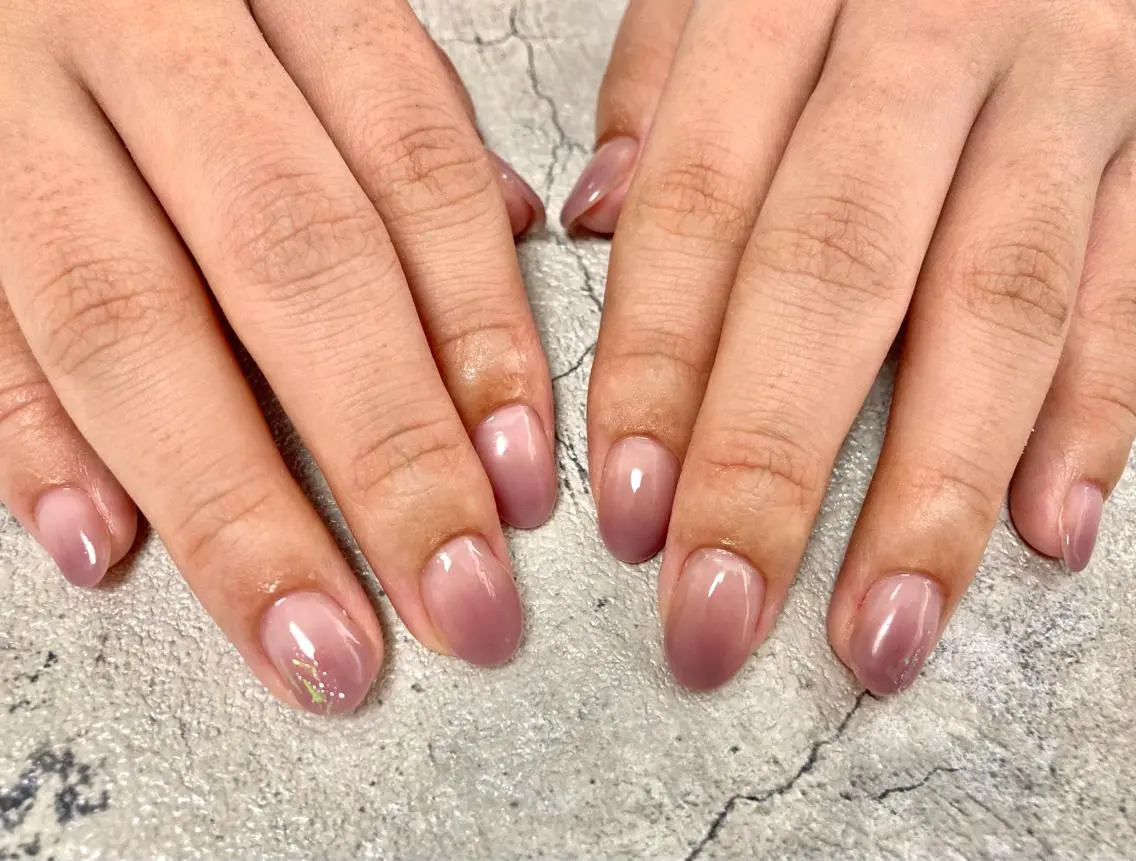 ネイル オーロラネイル ラメ(グリッター) ハンドネイル mogunail &blowのネイルデザイン