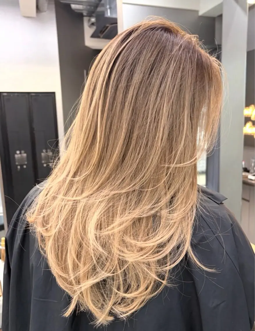 ロング レイヤーカット トリートメント ヘアカラー トリートメント Kotomi 🇺🇸💋のヘアスタイル