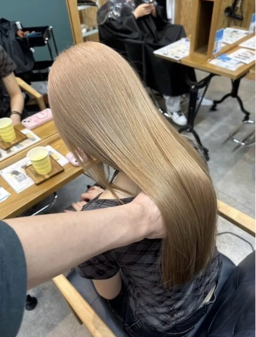 カラー 🎀ブリーチ＆カラー 🎀モデル募集のヘアスタイル