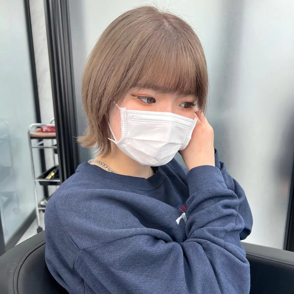 ショート カラー シールエクステ ハイトーンカラー エクステ ヘアカラー シールエクステ特化 ハイトーン、NANAのヘアスタイル