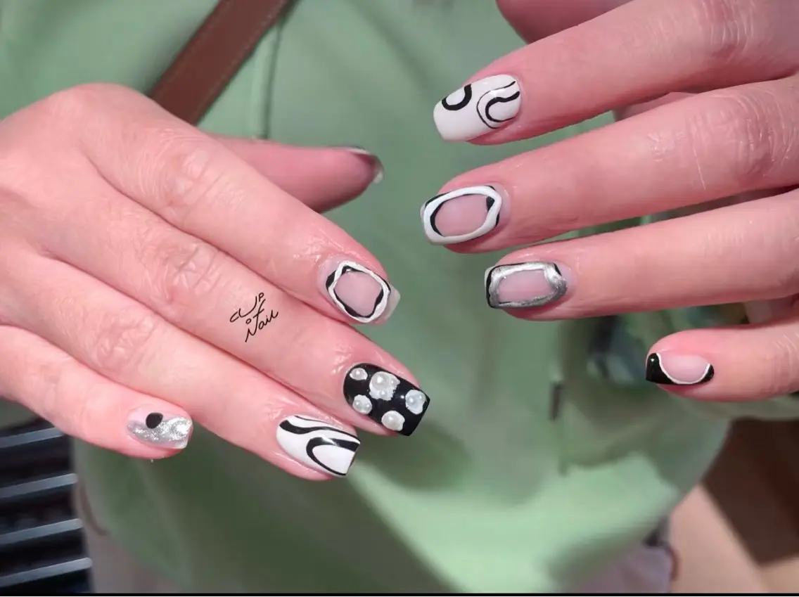 ネイル アートネイル オーロラネイル チークネイル フレンチネイル ガラスフレンチ ハンドネイル 🎀🎀YooLi Nail Salonのネイルデザイン