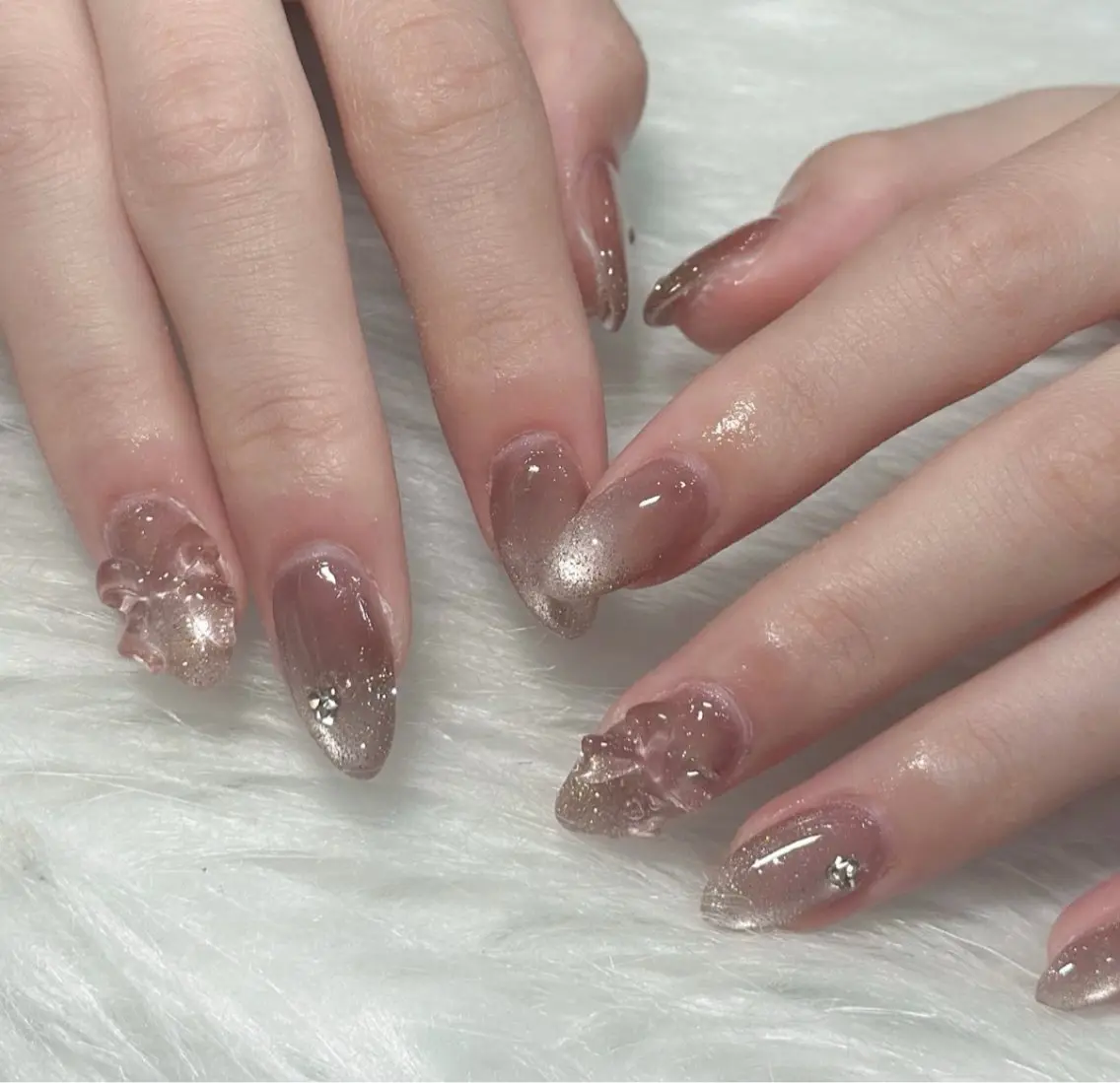 ネイル LAVISH sakiのネイルデザイン