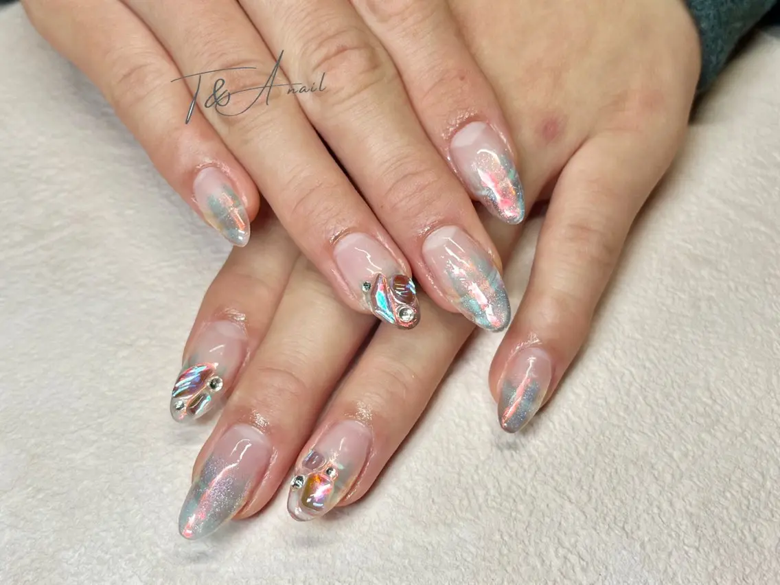 ネイル 長さ出し ジェルネイル グラデーション 氷ネイル・うるうるネイル キラキラネイル T&A nailのネイルデザイン