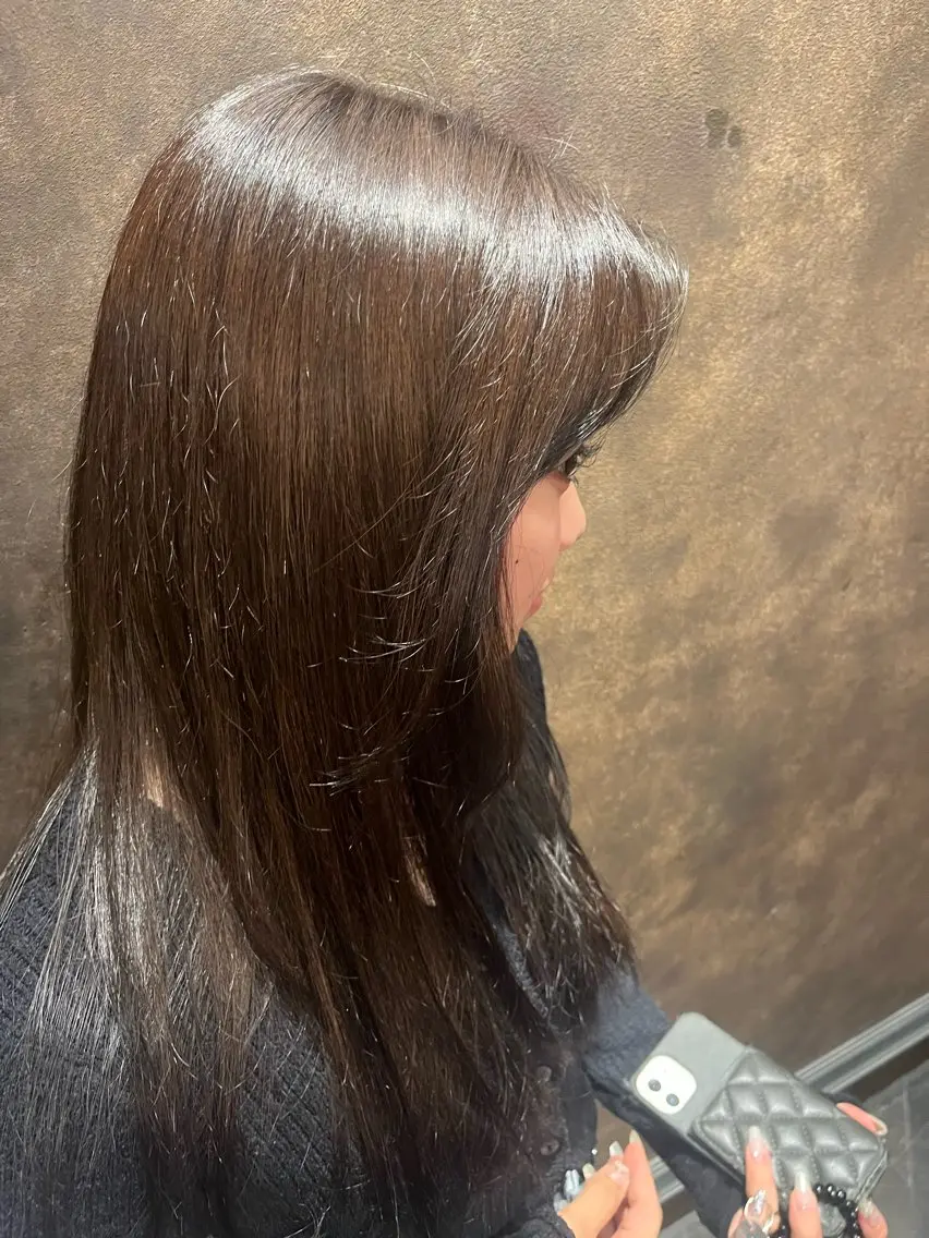 ロング カラー 大法 琉空レイヤーカットのヘアスタイル