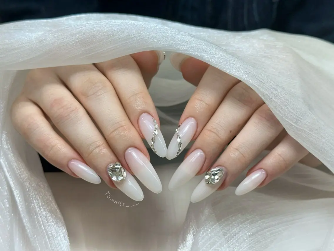 ネイル キラキラネイル マグネットネイル 持ち込み シンプルネイル ハンドネイル フットネイル ハンドケア TS. nails___のネイルデザイン