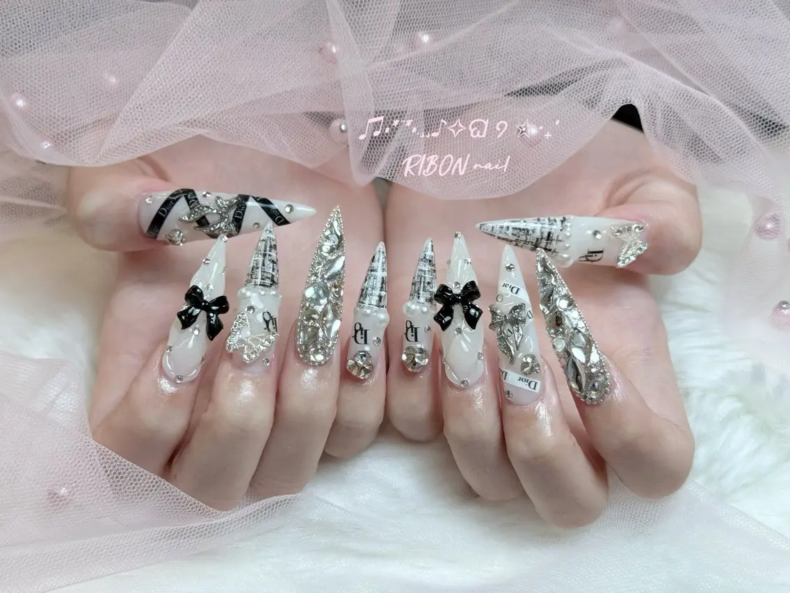 ネイル チークネイル 長さ出し フレンチネイル ジェルネイル グラデーション RIBON nail 高田馬場のネイルデザイン