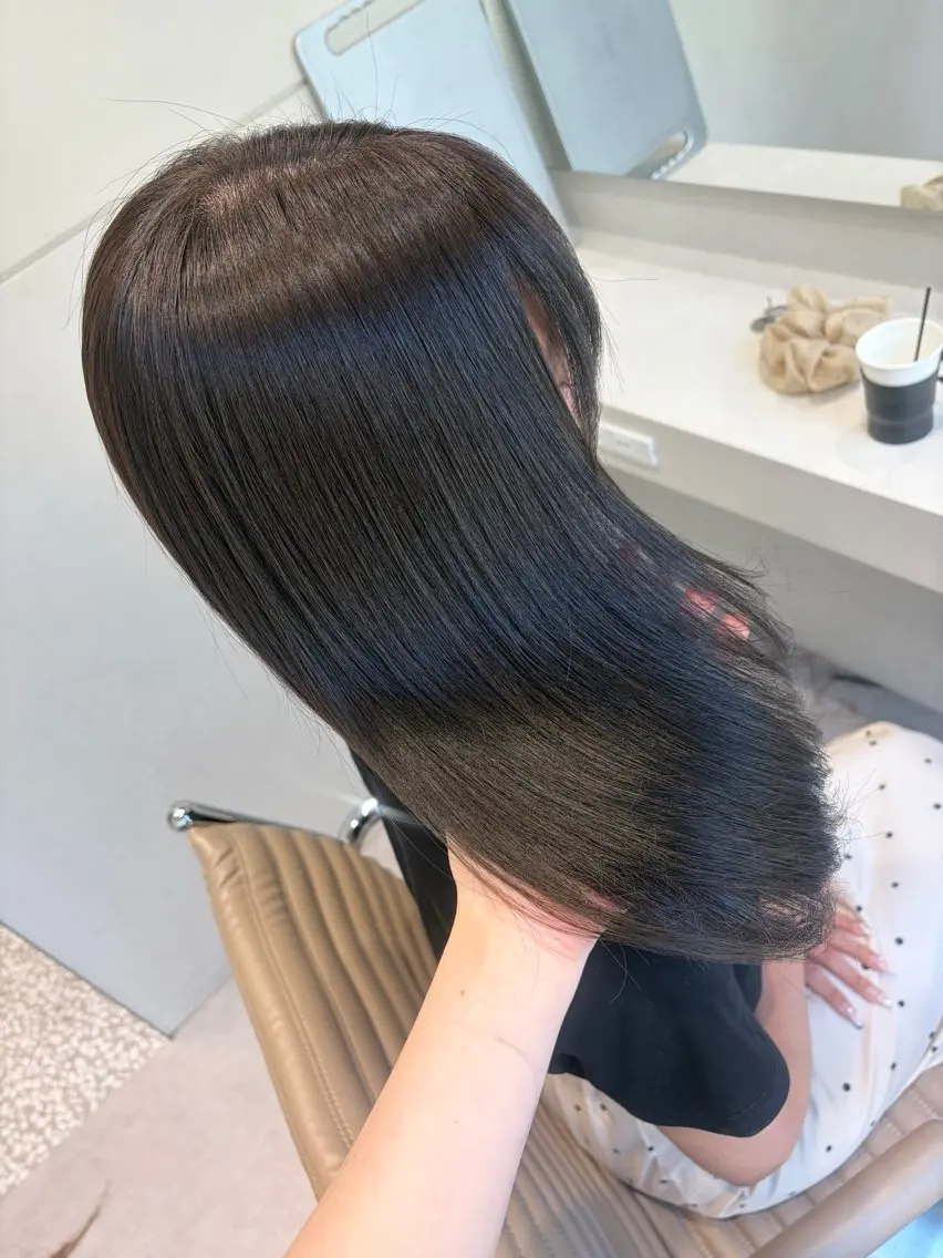 ロング カラー ヘアアレンジ 🎀山本史奈/新宿 /韓国風/艶カラーのヘアスタイル
