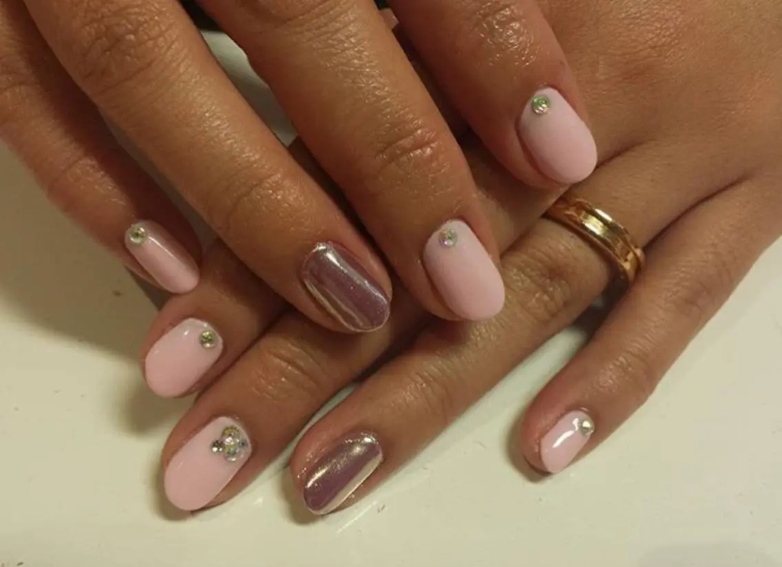 ネイル ミラーネイル Ashliy大宮♡ アシュリーのネイルデザイン