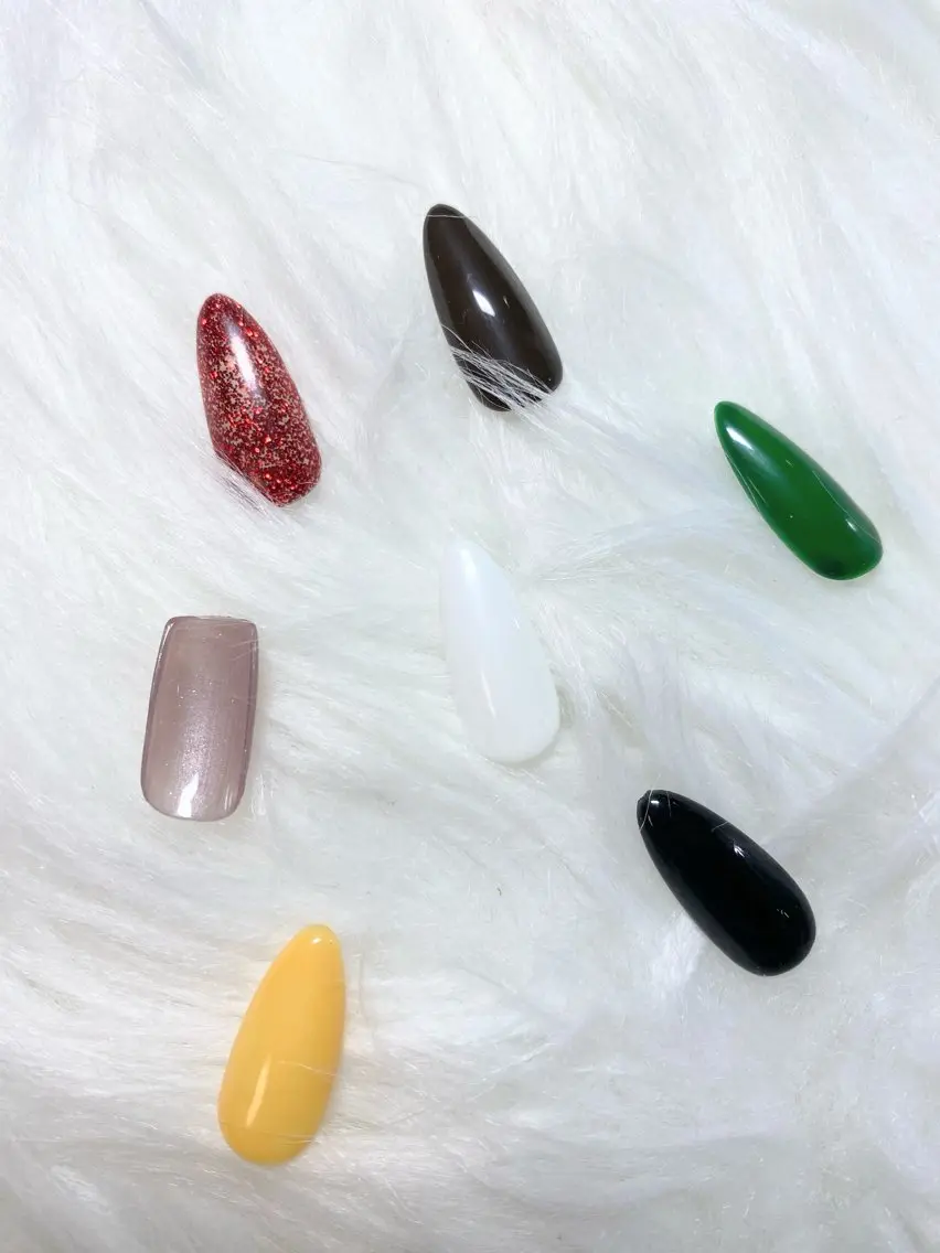 ネイル ハンドネイル グリスター 💅のネイルデザイン