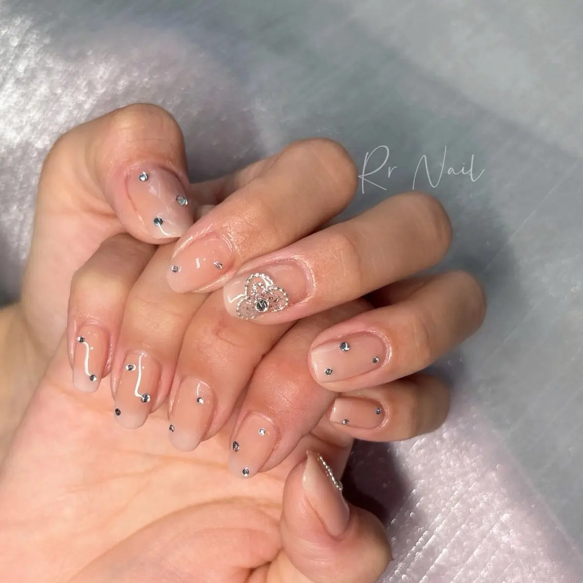 ミディアム ハンドネイル Rr Nailのネイルデザイン
