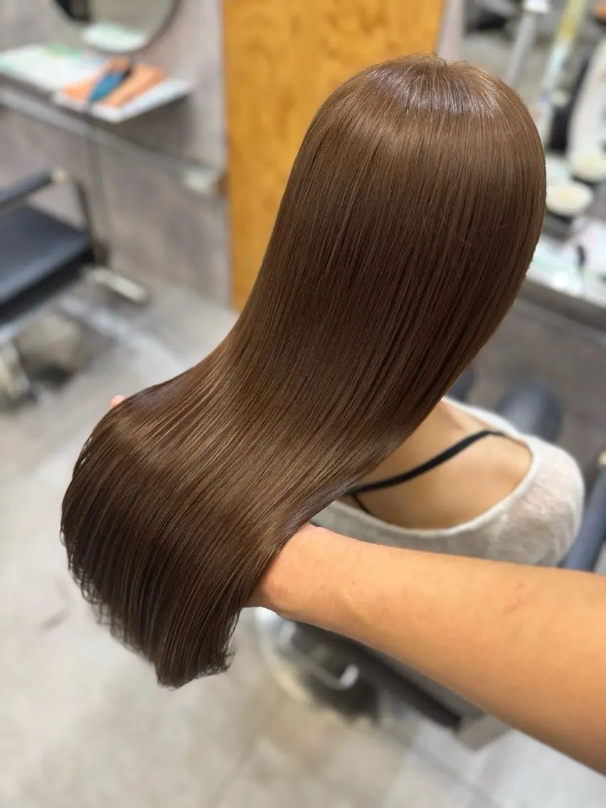 【特別価格☀️】艶カラー(ワンカラーのみ)＋Aujua2stepトリートメントの写真