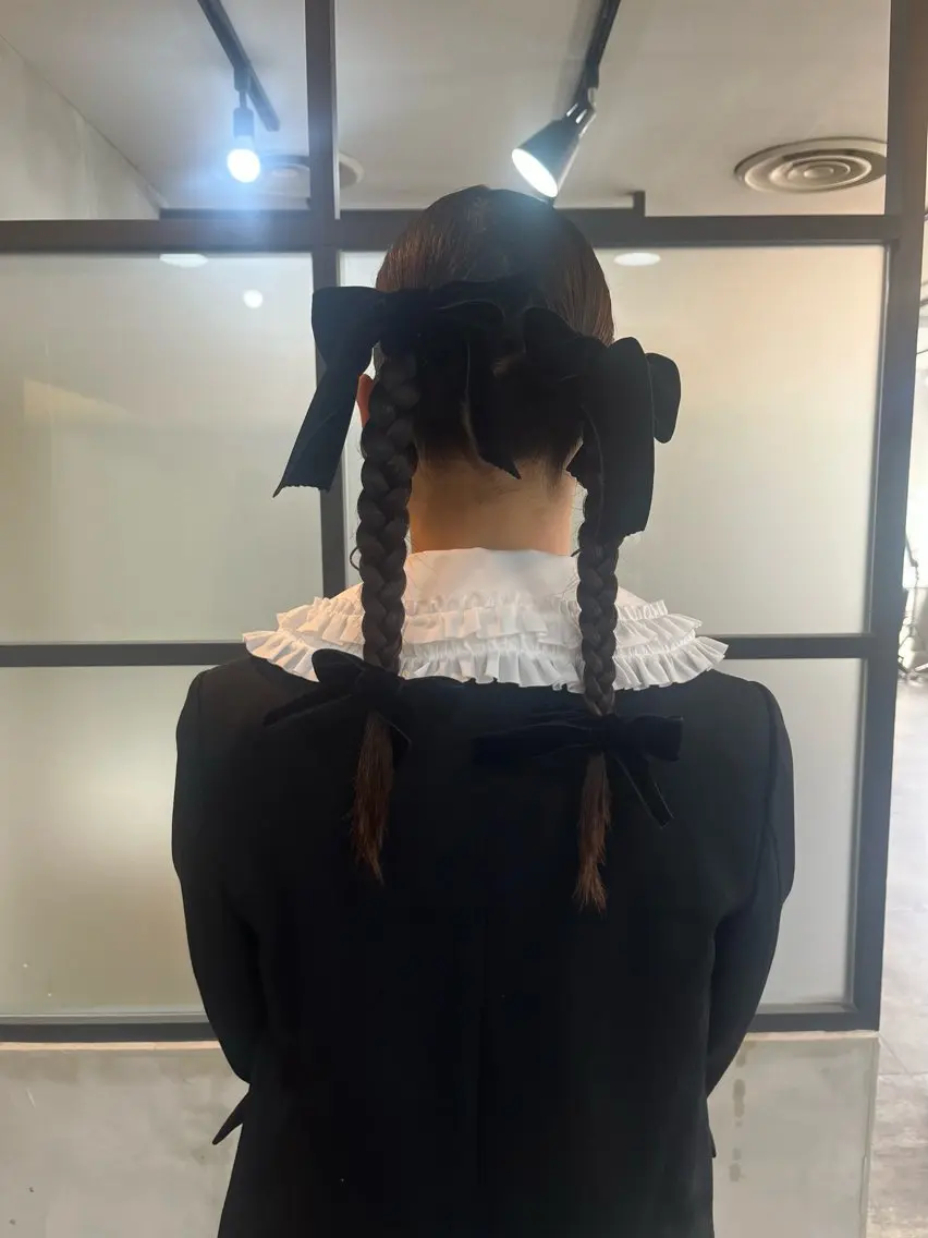 ヘアアレンジ 結婚式・ブライダル 栗本 陽香/顔周りレ イヤー/透明感カラーのヘアスタイル