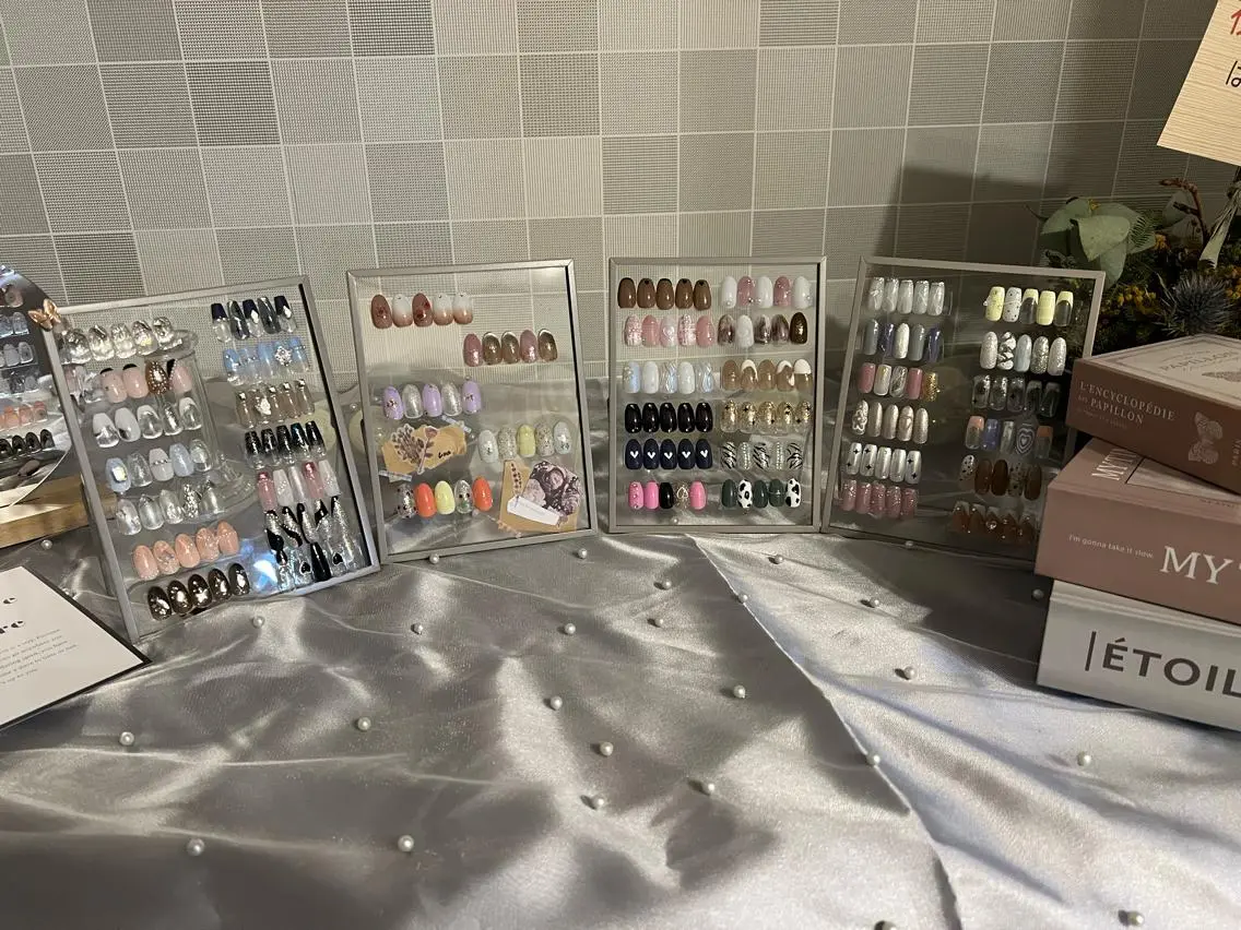 ネイル 🫧Lua.nail 🍒emuのネイルデザイン