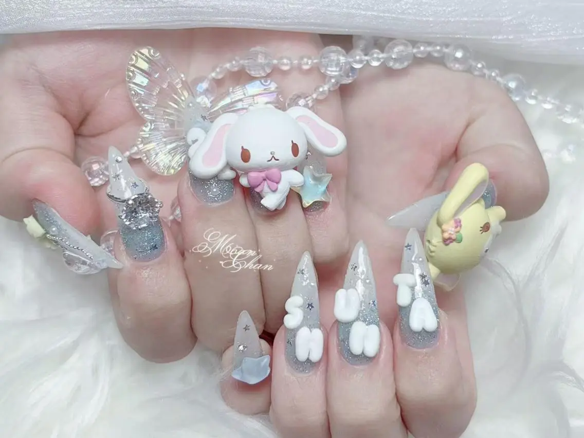 ネイル 長さ出し キラキラネイル 韓国ネイル ロングネイル 持ち込み ハンドネイル ハンドケア MochiMochi 🎀新宿／長さ出しのネイルデザイン