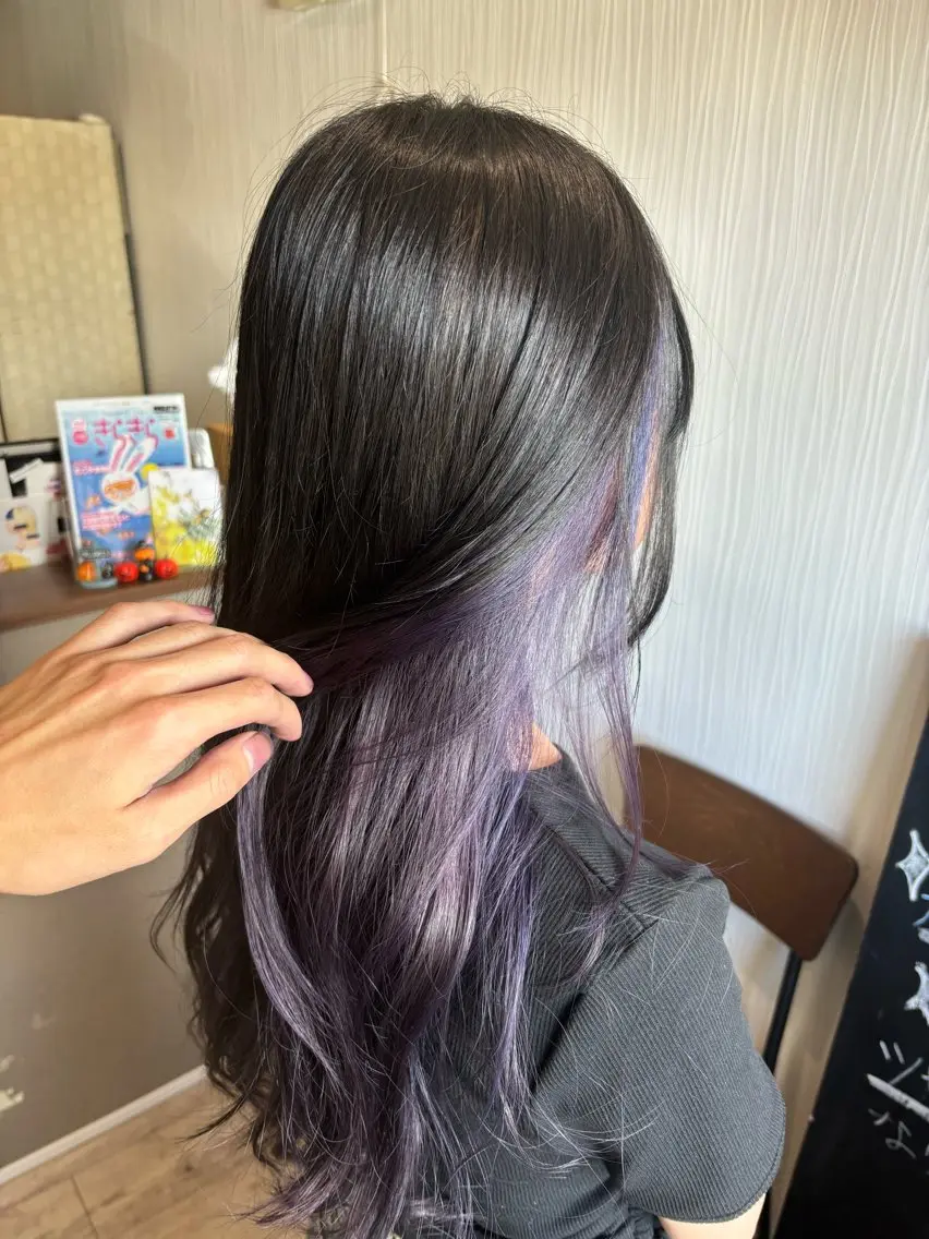 【インナーカラーorポイントカラー+カット】の写真