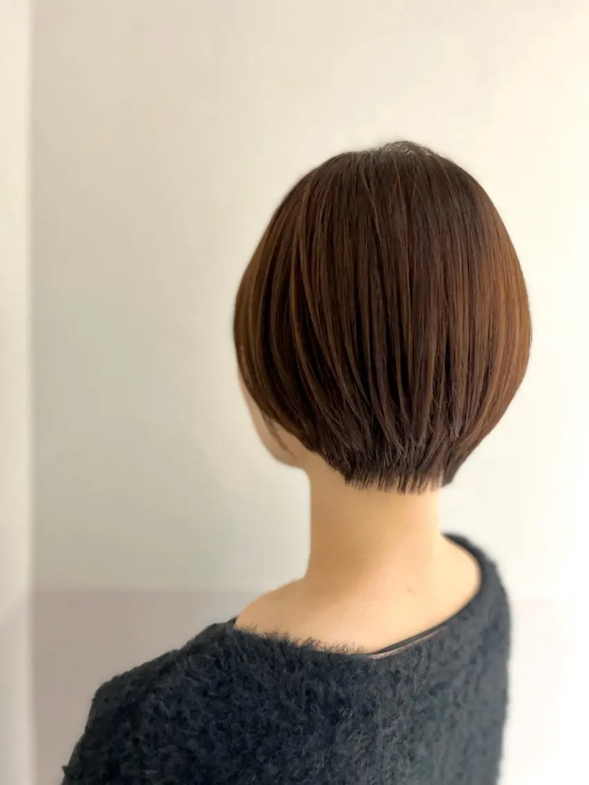 ショート ショートボブ 丸みショート ミルクティーブラウン ボブ ショートヘア カット ヘアカラー トリートメント 【美髪を叶える】中谷 彰宏(アキ)のヘアスタイル