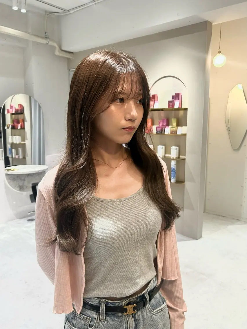 ロング カラー ブラウンカラー 池邉 希咲のヘアスタイル