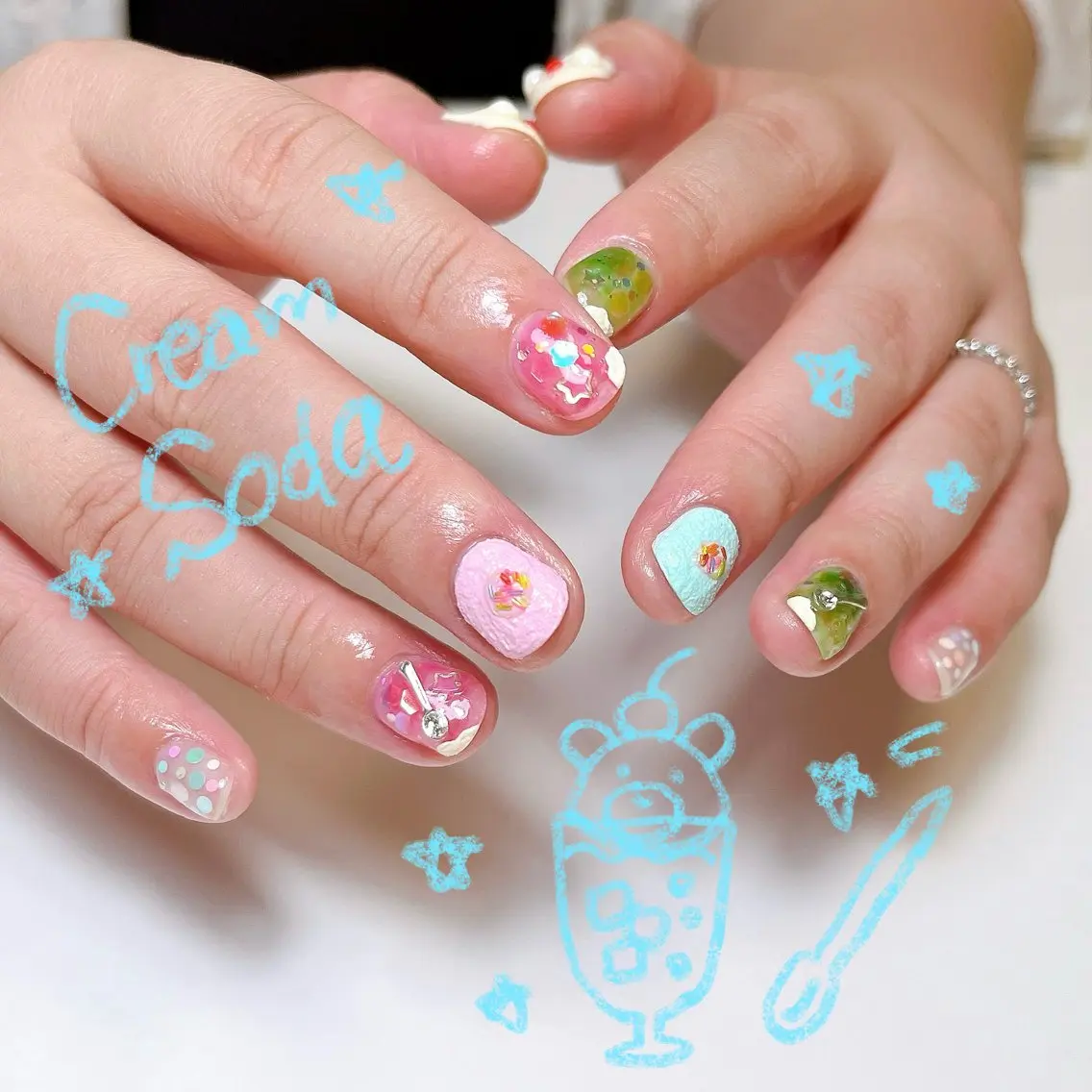 ネイル ハンドネイル いちごパフェ ゆいのネイルデザイン