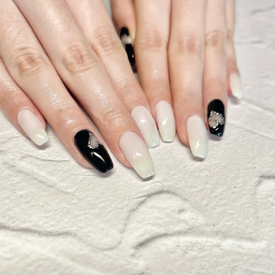 ネイル ハンドネイル li___nail 31のネイルデザイン