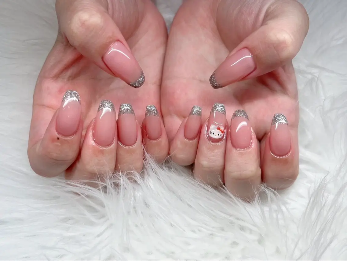 ネイル フレンチネイル ガラスフレンチ ロングネイル マグネットネイル ニュアンスネイル ハンドネイル XIMINANAIL SALON堀江店のネイルデザイン