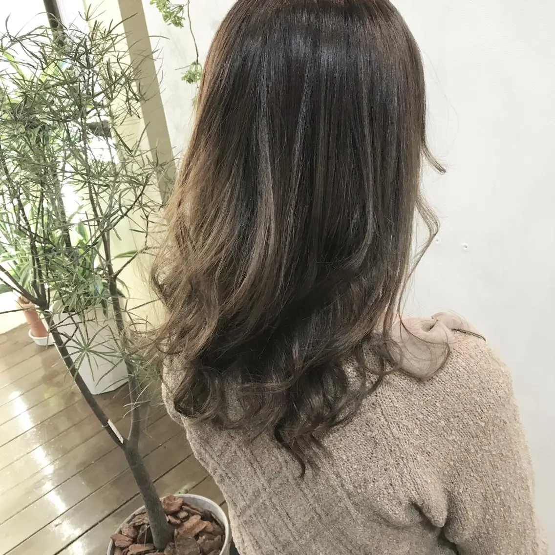 セミロング カラー パーマ ヘアアレンジ メンズ キッズ アッシュ ヘアカラー トリートメント kobayashi $hogoのヘアスタイル