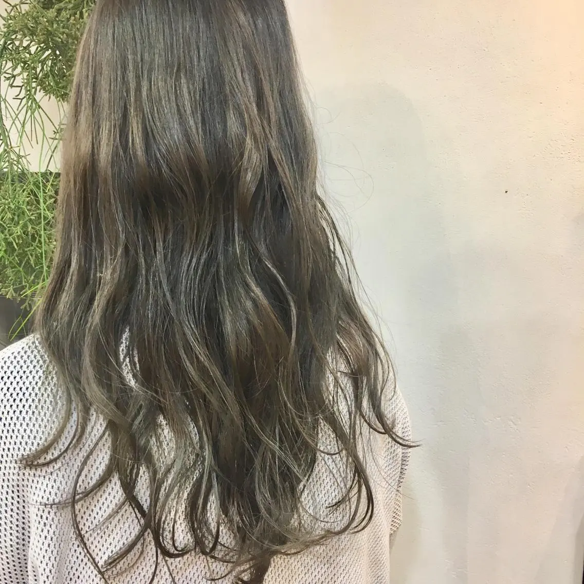 セミロング カラー ベージュカラー フォギーベージュ 中園 祥吾のヘアスタイル